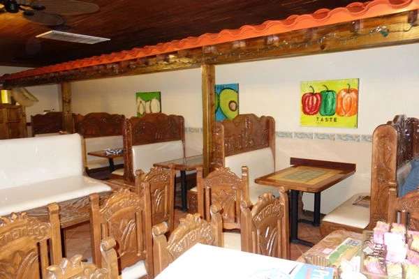 Fernando's Fajita Factory - Muebles MF Imports